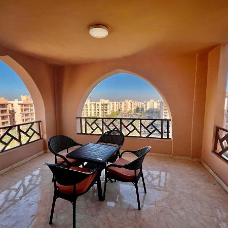 Luxurious 3 Bedroom Rustic Apartment Overlooking Huge Garden - For Families And Couples Il Il Cairo Esterno foto