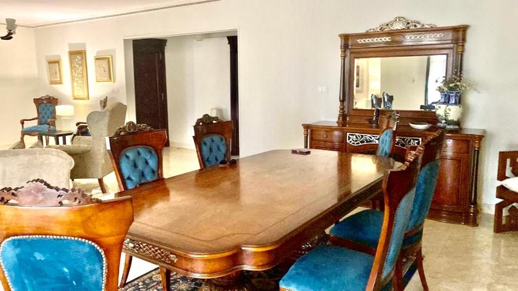 Luxurious 3 Bedroom Rustic Apartment Overlooking Huge Garden - For Families And Couples Il Il Cairo Esterno foto