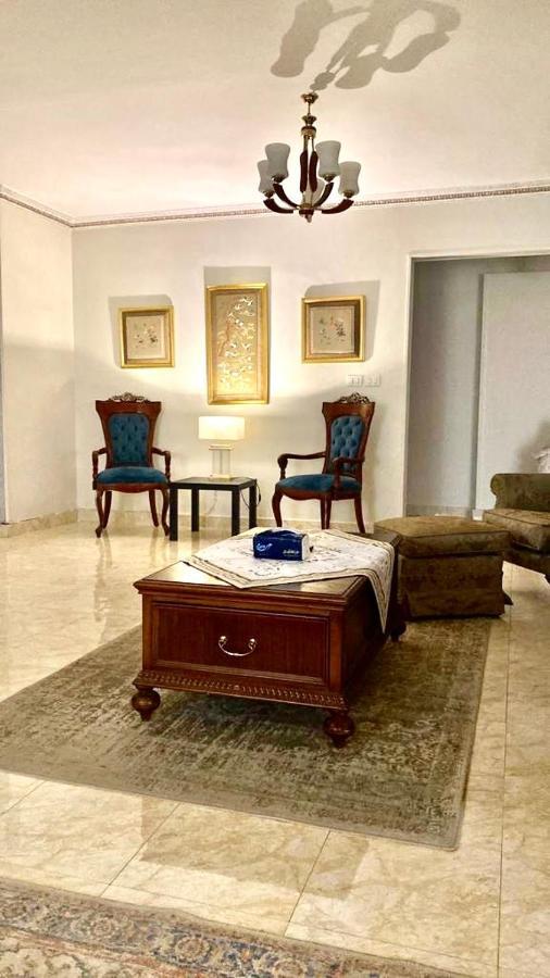 Luxurious 3 Bedroom Rustic Apartment Overlooking Huge Garden - For Families And Couples Il Il Cairo Esterno foto