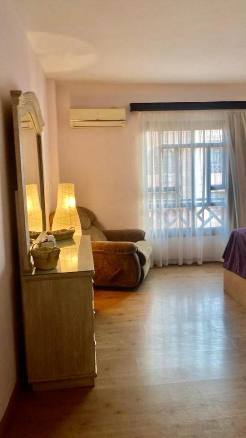 Luxurious 3 Bedroom Rustic Apartment Overlooking Huge Garden - For Families And Couples Il Il Cairo Esterno foto