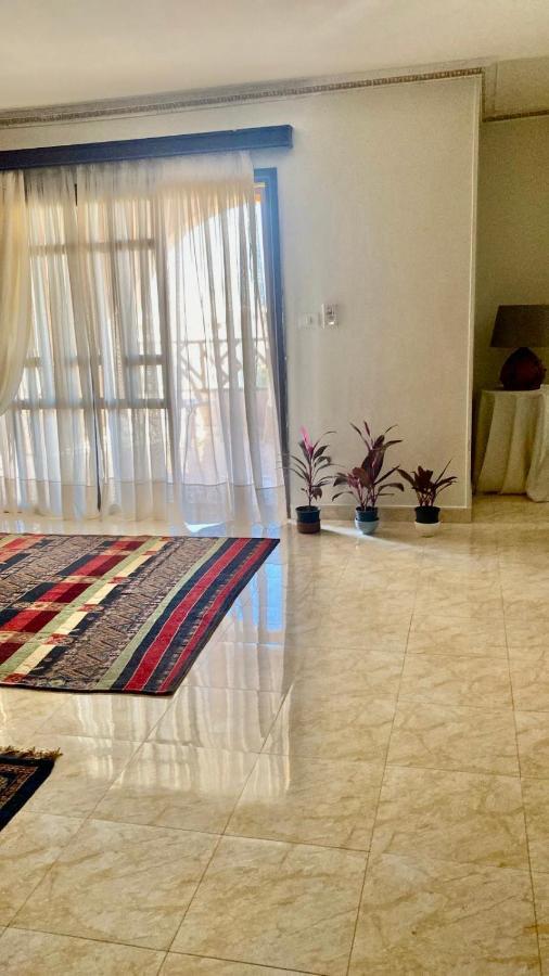 Luxurious 3 Bedroom Rustic Apartment Overlooking Huge Garden - For Families And Couples Il Il Cairo Esterno foto