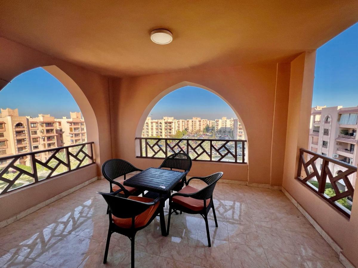 Luxurious 3 Bedroom Rustic Apartment Overlooking Huge Garden - For Families And Couples Il Il Cairo Esterno foto